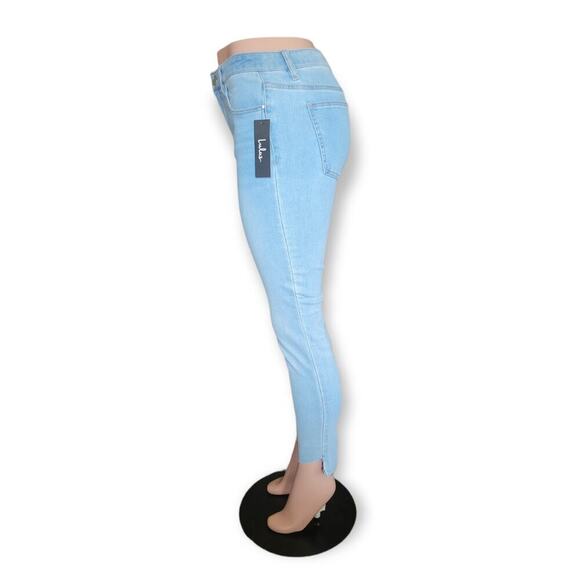 NEW Lulus Women's High Rise Raw Hem Light Wash Skinny Jeans Size 28 - Picture 3 of 12